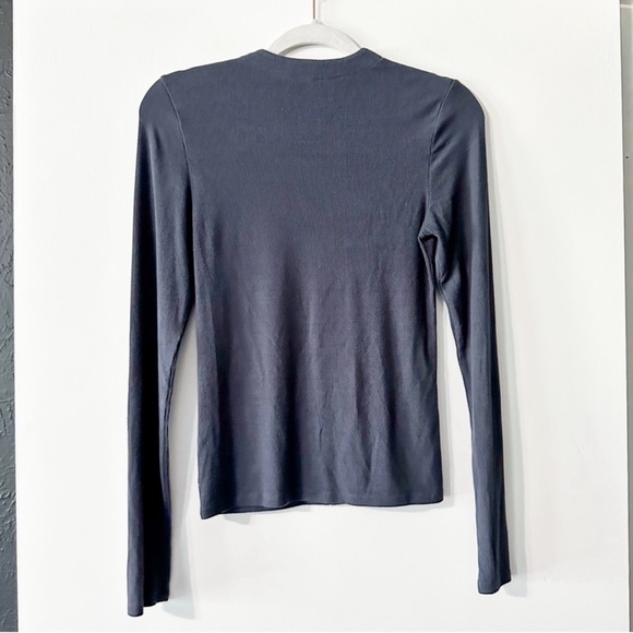 Joah Brown Invisible Zip Long Sleeve Smoke FlexRib
Size S/M - Picture 7 of 9